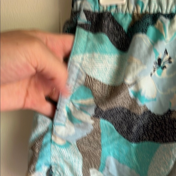 Patagonia Athletic Blue Black Floral Hibiscus Field Barely Baggies Shorts Sz XS - Picture 6 of 13